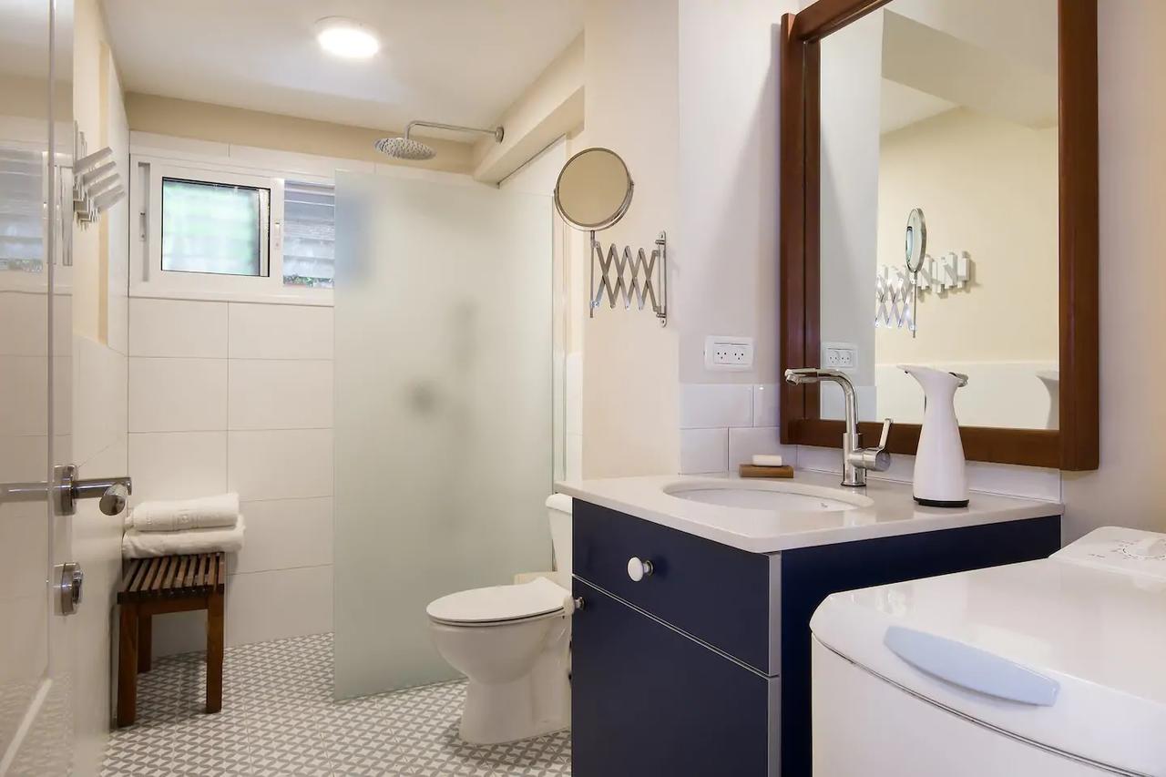 Cozy Apartment In The Carmel Center Haifa Exteriör bild