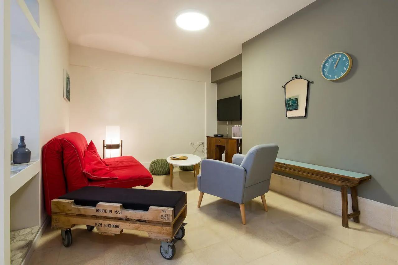 Cozy Apartment In The Carmel Center Haifa Exteriör bild