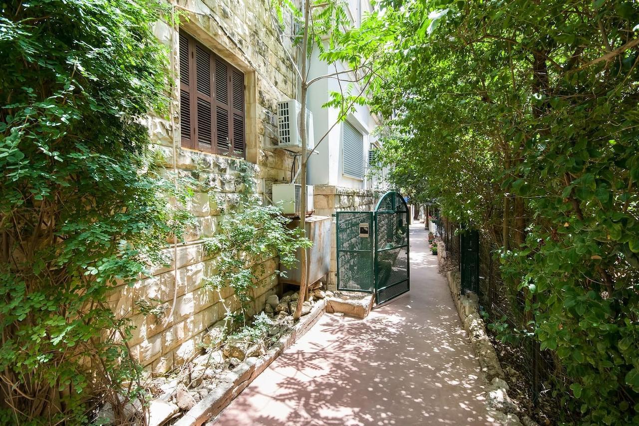 Cozy Apartment In The Carmel Center Haifa Exteriör bild